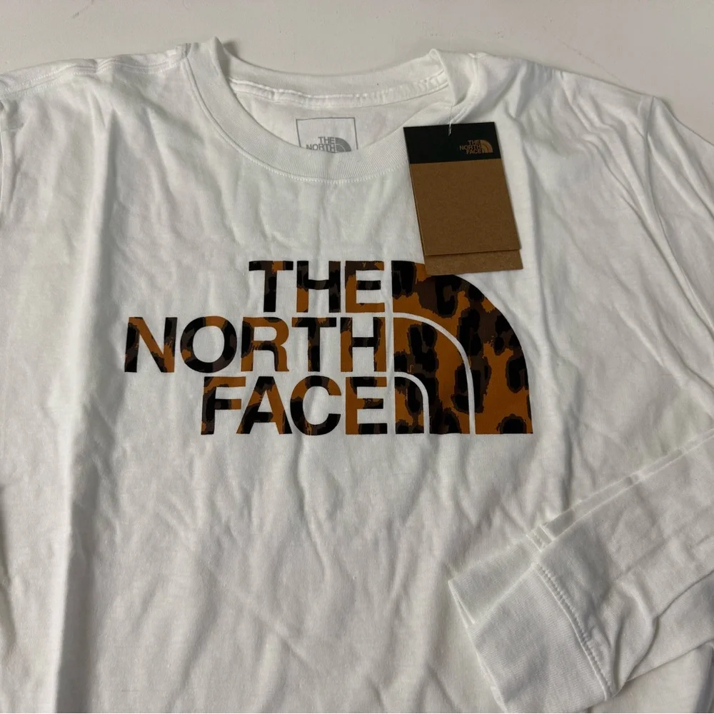 The North Face Leopard Print Logo Graphic Long Sleeve Crew Neck NWT New - Picture 3 of 5